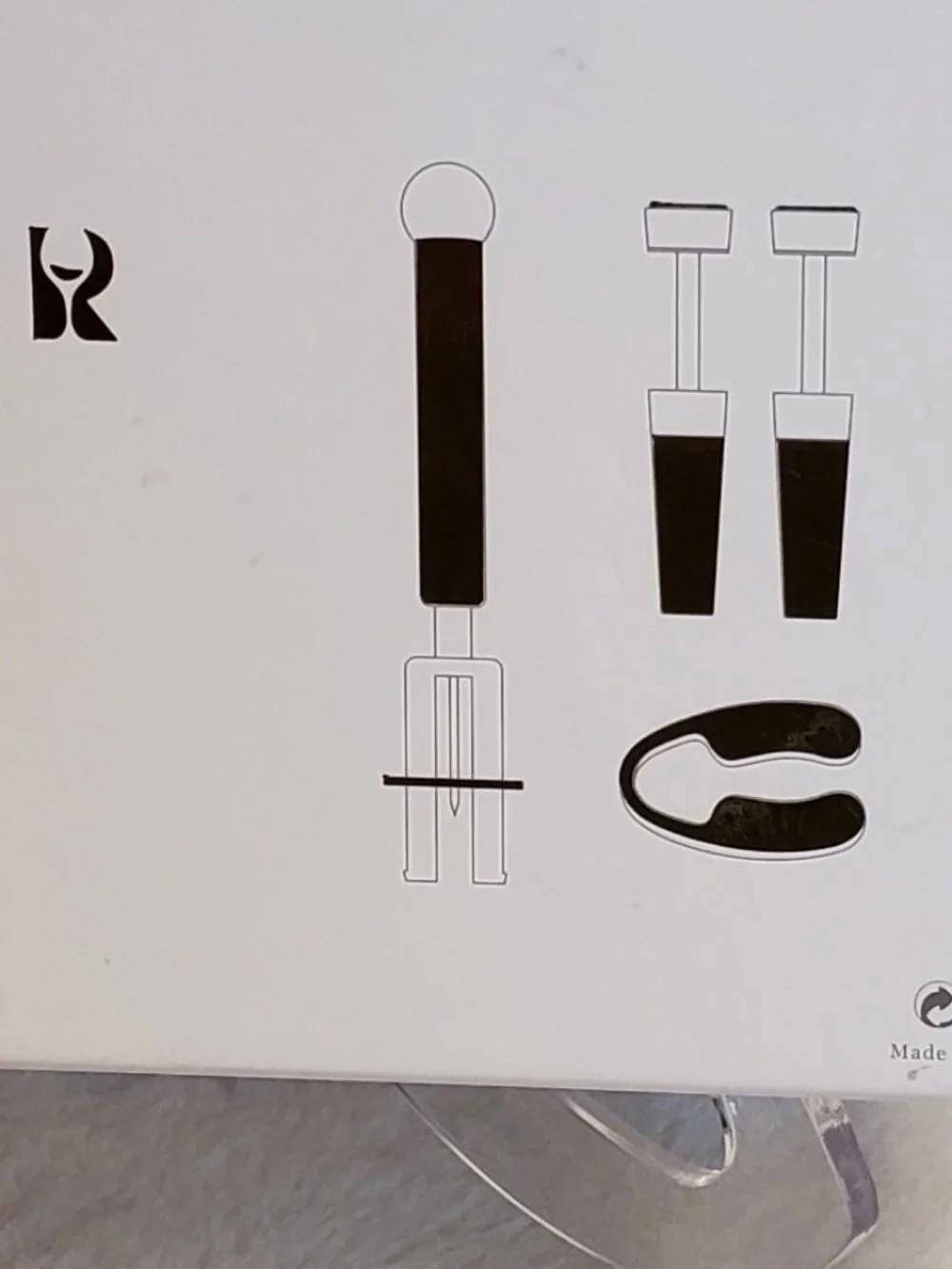 Respire Brand 4 piece wine accessory set  Brand New in Gift Box!